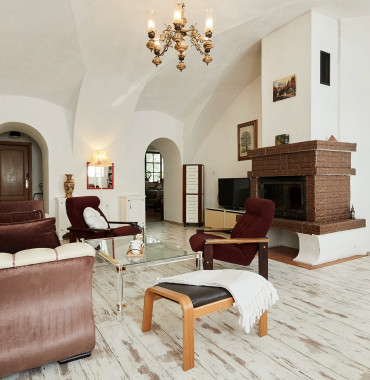 Veľkometrážny 3 izbový byt v historickom kaštieli, Bučany