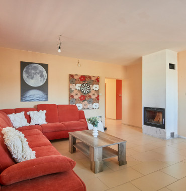 5 izbový rodinný dom na slnečnom pozemku (800 m2) v tichej ulici v Ružindole