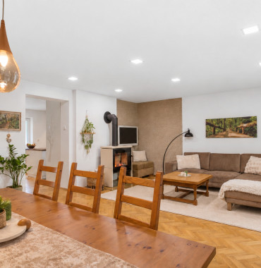 Dvojgeneračný rodinný dom v Trnave – Modranke | Spolu, a predsa každý vo svojom, pozemok 1 000 m²